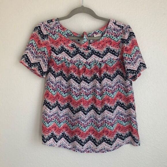 Silky Geometric Peasant Top - Picture 1 of 5